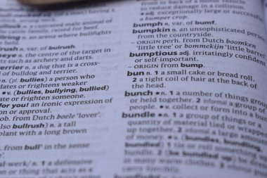 İngilizce Sözlük Sayfası Yazıcı- çarpıcı Sözcüğüyle Kapat