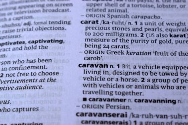 İngilizce Sözlük Sayfası Matbaa kervanının Sözüyle Kapat