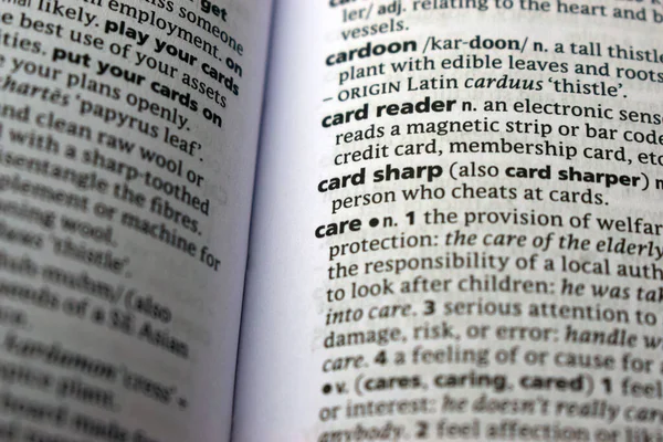 İngilizce Sözlüğün Sözlüğü Sözcükle Kapat Kelime ile - kart keskinliği