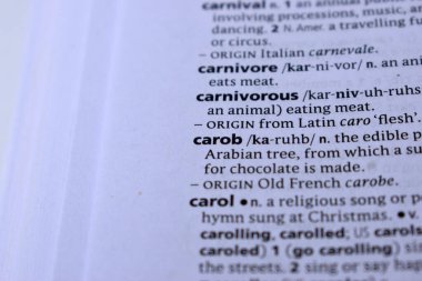 İngilizce sözlük sayfası - keçiboynuzu kelimesinin anlamı ile kapat