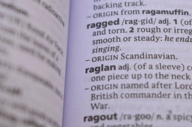 İngilizce Sözlük Sayfası ve Raglan 'ın Sözcük Açıklaması