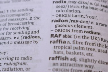 İngilizce Sözlüğün Tanımı Kelimeyi Kapat - Radon