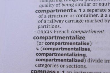 İngilizce Sözlüğün Tanımı Kelimeyi Kapat - BölümlendirName
