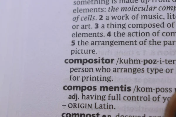 - Kompozitörün İngilizce Açıklama Sözlüğünü Kapat