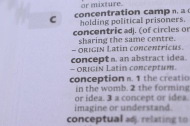 İngilizce Açıklama Sözlüğünün Kapanışı - konsept