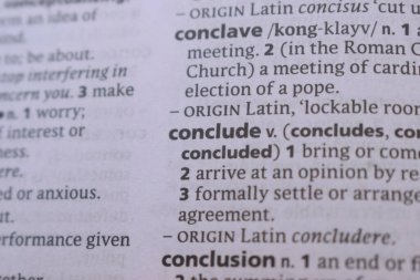 İngilizce Sözlük Kitabı Sayfası Sözcük Tanımının Kapanışı - Sonu