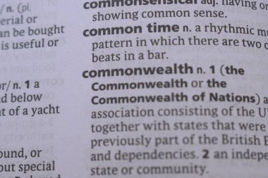 İngilizce Sözlüğün Kelimeyi Kapat Tanımı - sık kullanılan zaman