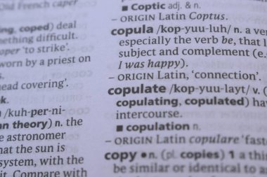 İngilizce Sözlüğün Tanımı Kelimeyi Kapat - Çiftleşme