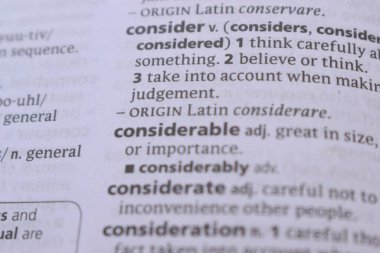 İngilizce Açıklama Sözlüğünün Kapanışı - kabul edildi