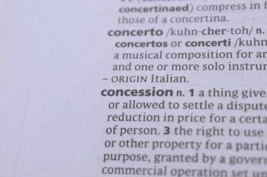 İngilizce Sözlük Sayfası ve Sözcük Açıklamasının Detayları -