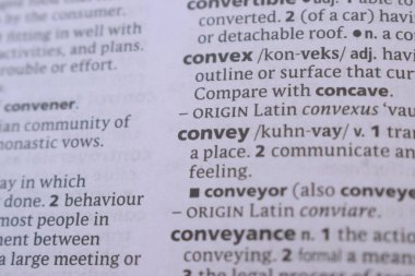 İngilizce Sözlük Kitabı Sayfası Sözcük Tanımının Kapanışı - İletme