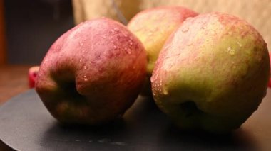 Dönüşümlü Organik Kırmızı Elma Kapanış Stüdyosu