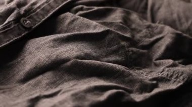 Gri Denim Shirt Dönen Tekstil Kumaş Görüntüsü