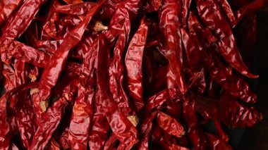 Kuru Kırmızı Chili Doku Baharatlı Arkaplan Görüntüsünün Dönen Üst Görünümü