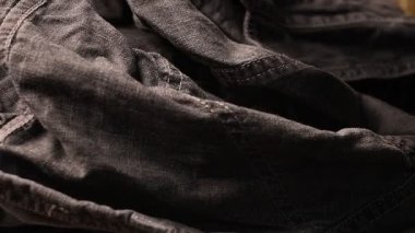 Gri Denim Shirt Dönen Tekstil Kumaş Görüntüsü