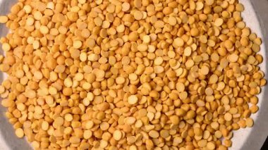 Chana Dal Üst Görünümü (Split Nohut - Bengal Gram) Dokulu Arkaplan Gıda Görüntüsü Dönüşümlü