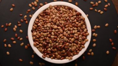 Bowl Sağlıklı Nabız Doku Görüntüsünde At Gramının Dönen Üst Görünümü (Kulthi Dal)