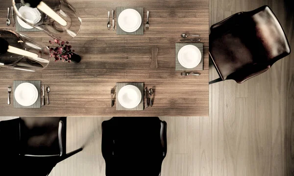 Yemek Odası Ahşap Yemek Masasında Tasarım Tabak Çatal Çatal Gibi — Stok fotoğraf