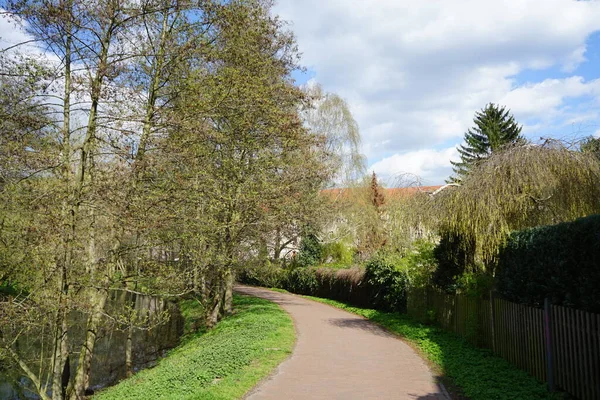 Sendero Por Río Wuhle Berlín Alemania —  Fotos de Stock