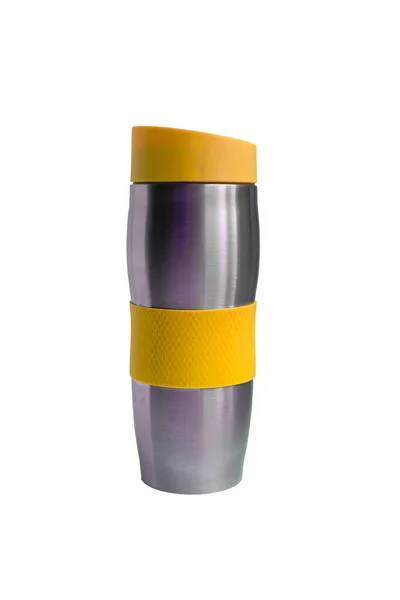 Botella de taza de viaje amarillo aislado en blanco — Foto de Stock