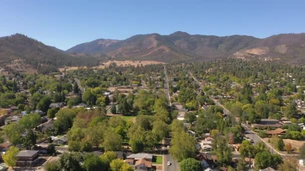 Ciudad rural de Yreka, norte de California — Vídeo de stock