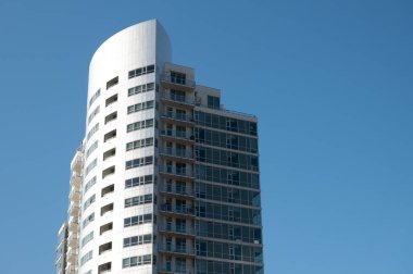 Genel yüksek katlı apartman binası