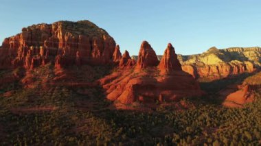 Sedona 'daki Denizaltı Kayası ve Tavuk Noktası, geriye doğru.