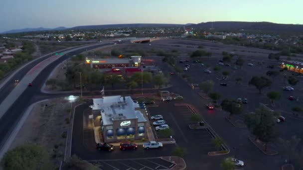 Letecký pohled na populární restauraci Culvers v Arizoně — Stock video