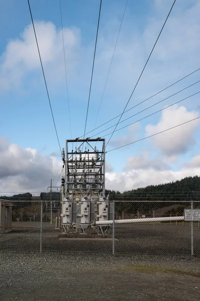 Electrical substation in countryside, vertical image — Stock Photo, Image