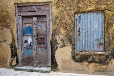 Eski geleneksel kapılar. Taş Şehir, Zanzibar, Tanzanya.