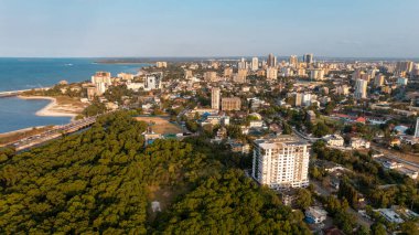 Dar es Salaam şehrinin havadan görünüşü