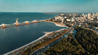 Dar es Salaam şehrinin havadan görünüşü