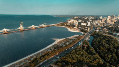 Dar es Salaam şehrinin havadan görünüşü