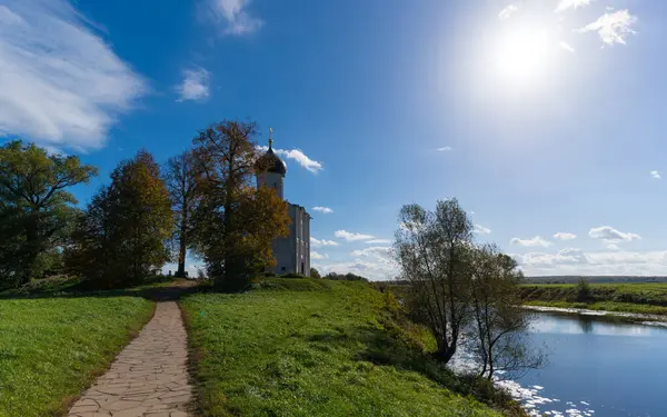 Church of the Intercession on the Nerl (Russia). — Stock Image Church Intercession Nerl Russia Royalty Free Stock Photos