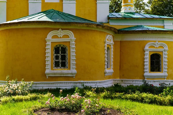 Rusya 'da taş mimarisi.