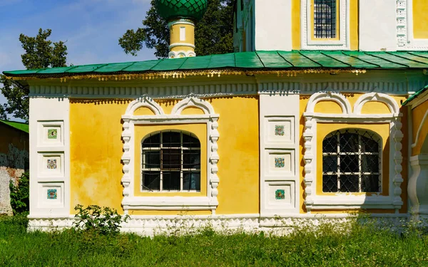 Rusya 'da taş mimarisi.