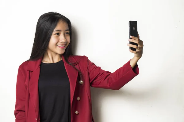 Mujer Negocios Asiática Feliz Con Teléfono Móvil Haciendo Selfie Retrato —  Fotos de Stock