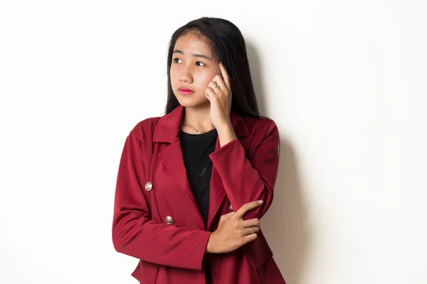 Portrét Mladé Asijské Ženy Myslí — Stock fotografie