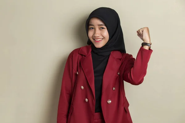 Hermosa Fuerte Joven Asiático Musulmán Mujer —  Fotos de Stock