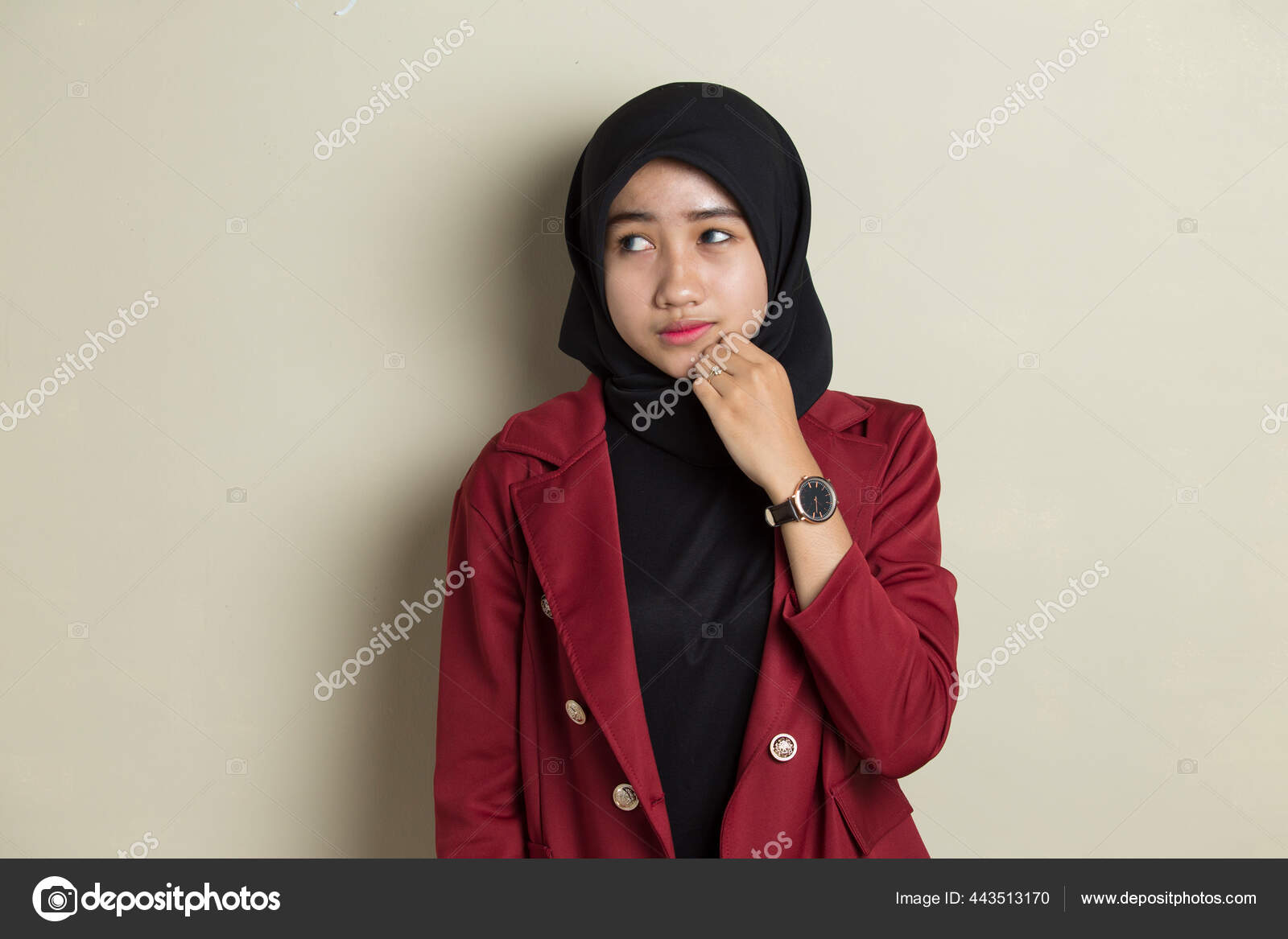 一个年轻的亚裔穆斯林女子的画像 图库照片 C Dwiputra18 Gmail Com