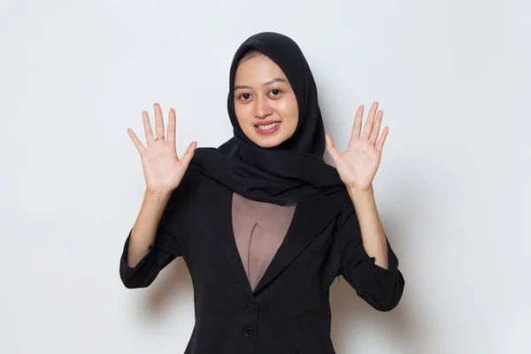 Asiatisch Muslimisch Unternehmerin Hijab Sagen Hallo — Stockfoto