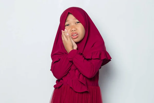 Asiático Muçulmano Menina Com Dor Dente Retrato Mulher Que Sofre — Fotografia de Stock