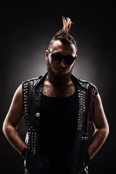 Male punk with a Mohawk hairstyle — Stock Photo, Image
