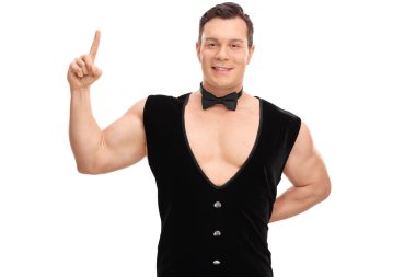 Seksi genç adam yukarı dönük