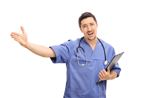 Médico descontente gesticulando com a mão — Fotografia de Stock