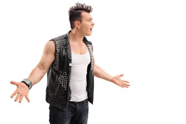 Punk rocker biriyle tartıştığını