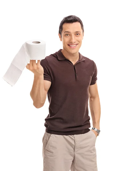 Веселый парень держит туалетную бумагу — стоковое фото