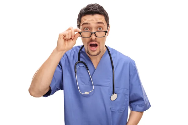 Médico con uniforme azul — Foto de Stock