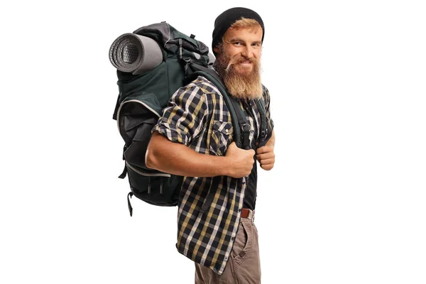 Fröhlicher Wanderer Mit Rucksack Der Isoliert Auf Weißem Hintergrund Lächelt — Stockfoto