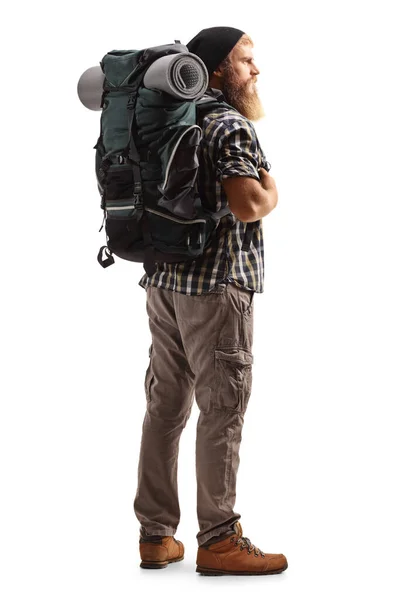 Ganzkörperaufnahme Eines Jungen Bärtigen Mannes Mit Rucksack Und Wanderausrüstung Isoliert — Stockfoto